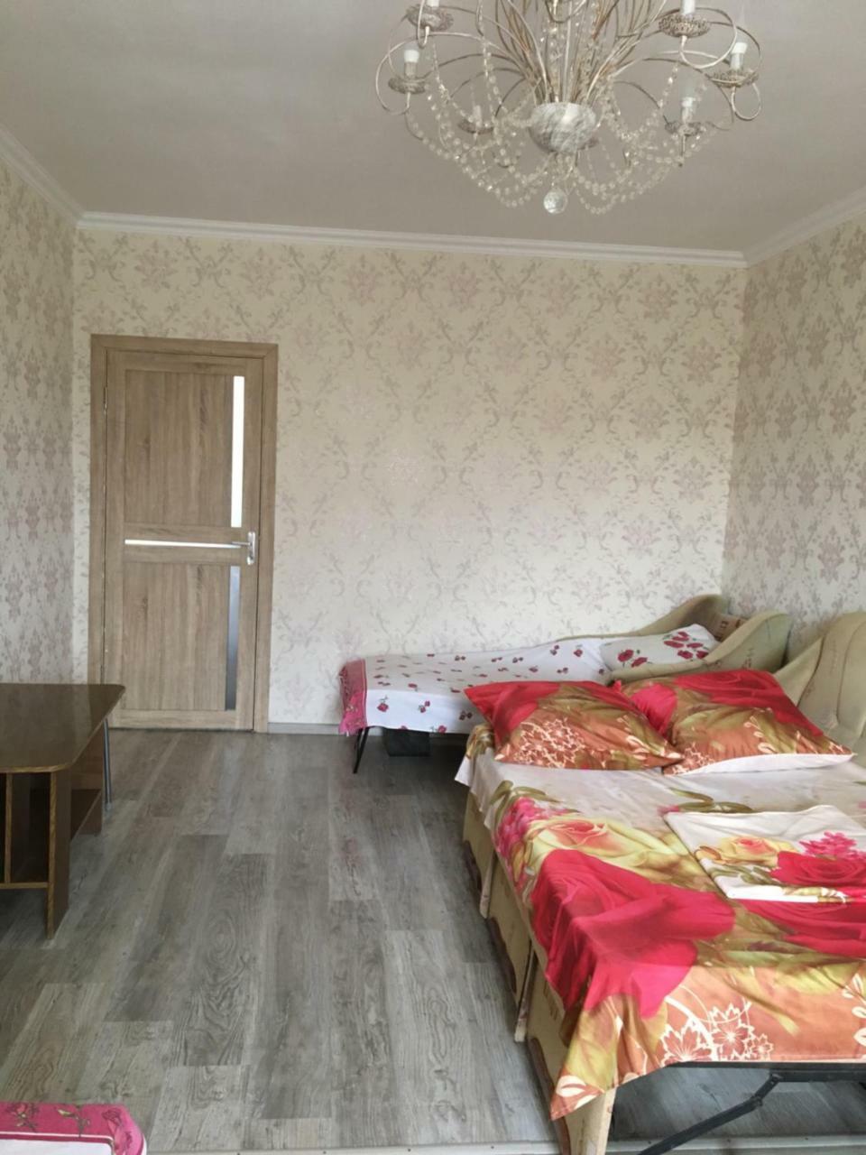Guesthouse Milena Leselidze ภายนอก รูปภาพ