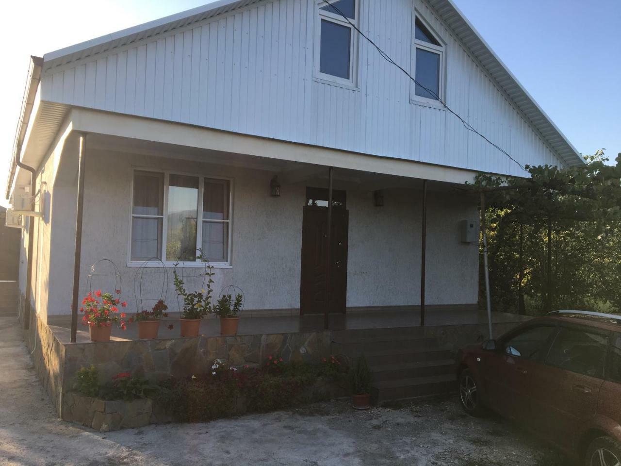 Guesthouse Milena Leselidze ภายนอก รูปภาพ